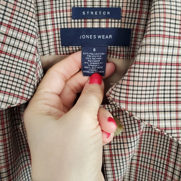 Jones Wear Plaid Trench - Picture 6 of 6
